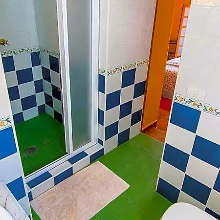 La Hoya, El Tanque Hotell 3*